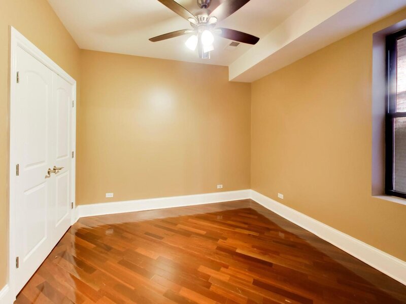5203 S Indiana Avenue Chicago IL 60615