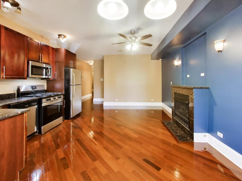 5203 S Indiana Avenue Chicago IL 60615