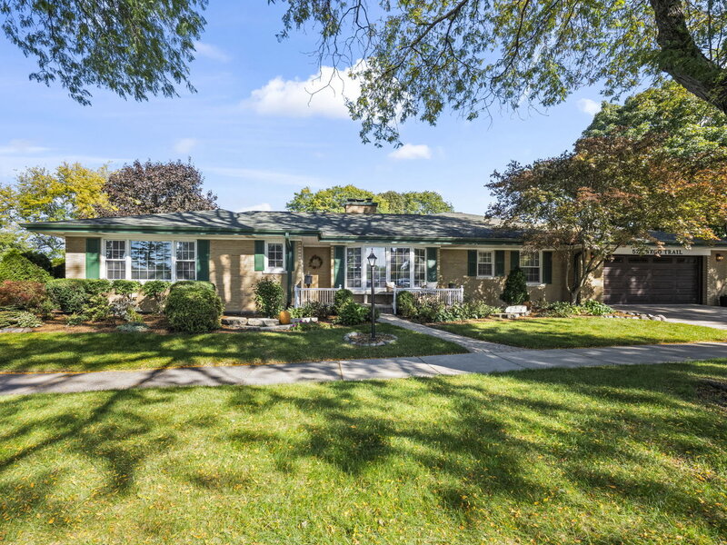 523 We Go Trail Mount Prospect IL 60056