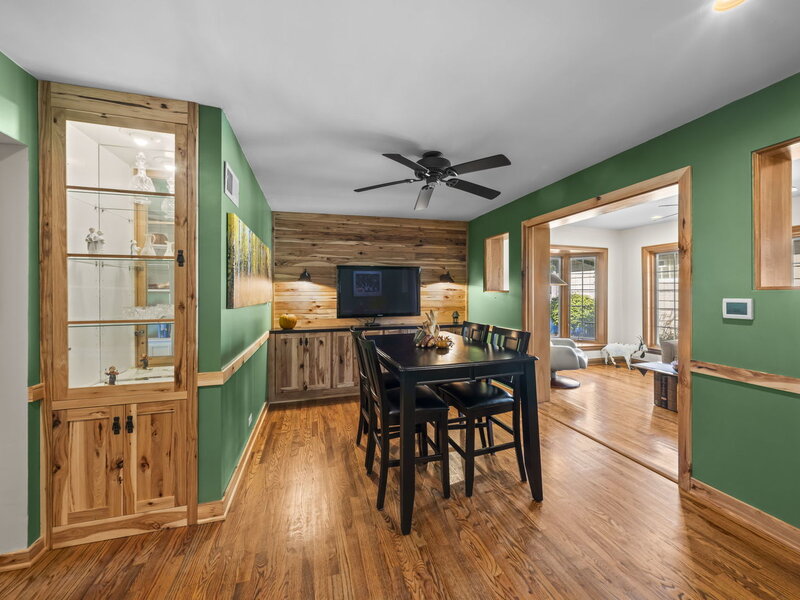 523 We Go Trail Mount Prospect IL 60056