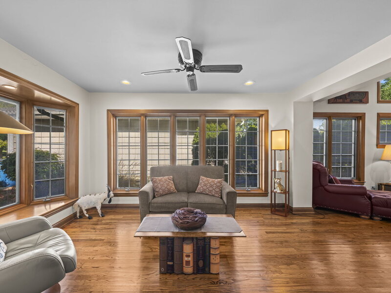 523 We Go Trail Mount Prospect IL 60056