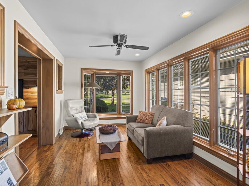 523 We Go Trail Mount Prospect IL 60056