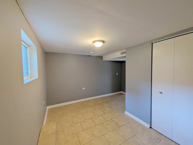 8825 S California Avenue Evergreen Park IL 60805