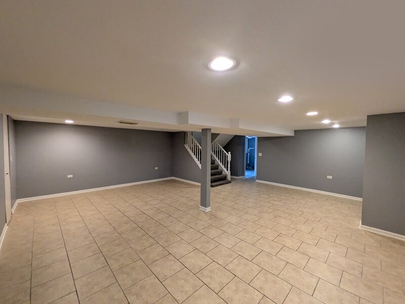 8825 S California Avenue Evergreen Park IL 60805