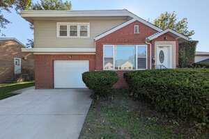 Photo of 8825 S California Avenue Evergreen Park IL 60805