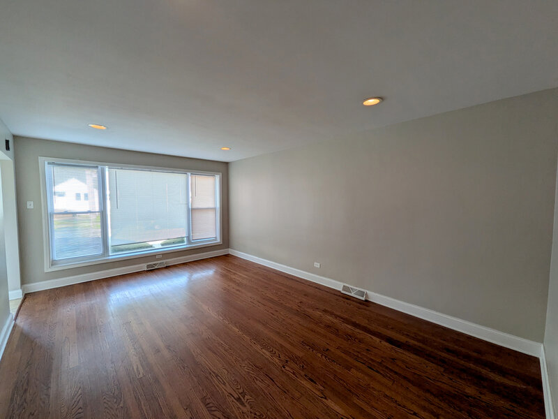 8825 S California Avenue Evergreen Park IL 60805