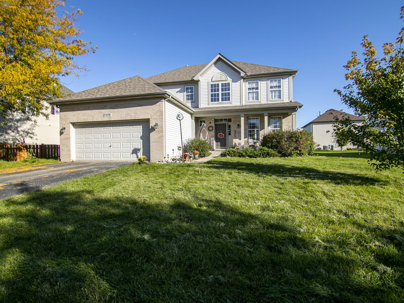 7723 Mossheather Drive Joliet IL 60431