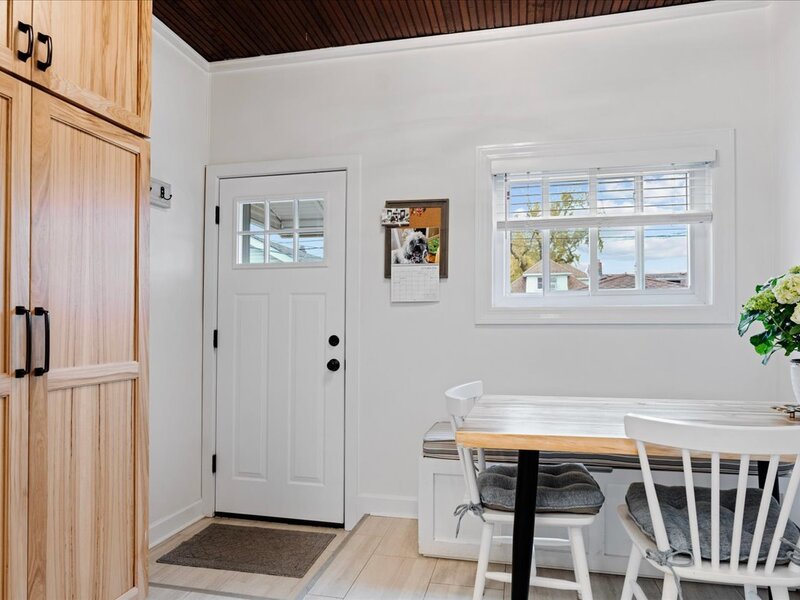 5523 W Pensacola Avenue Chicago IL 60641