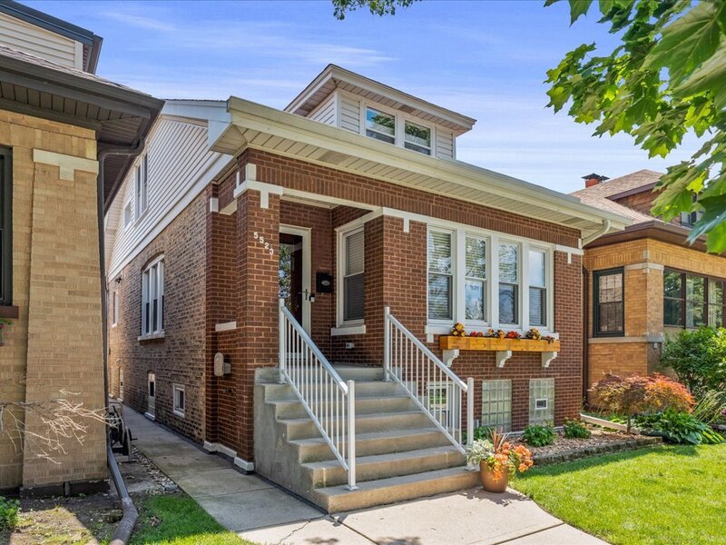 5523 W Pensacola Avenue Chicago IL 60641