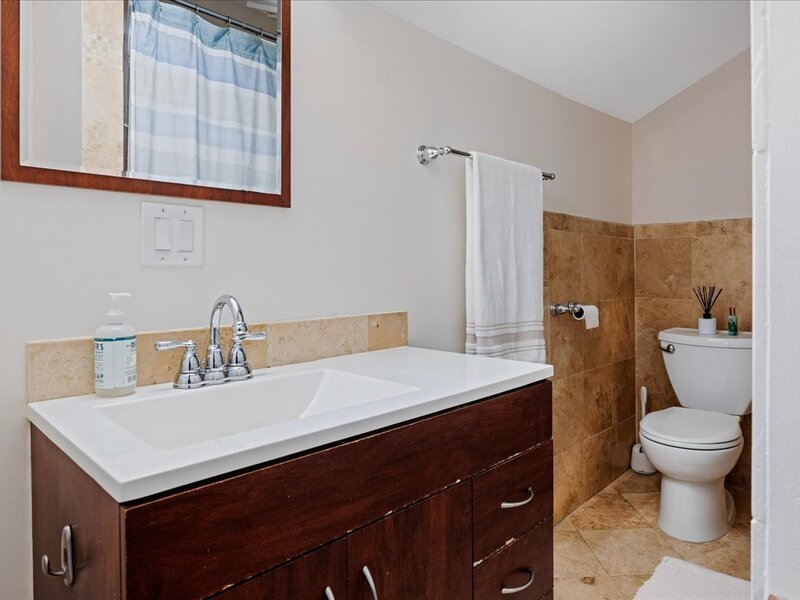 5523 W Pensacola Avenue Chicago IL 60641