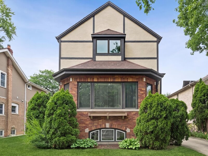 7349 W Ibsen Street Chicago IL 60631