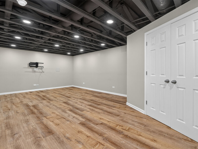 4150 Liberty Street Aurora IL 60504