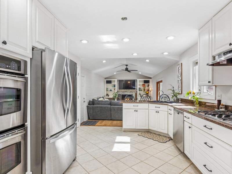 6809 Hillcrest Drive Crystal Lake IL 60012