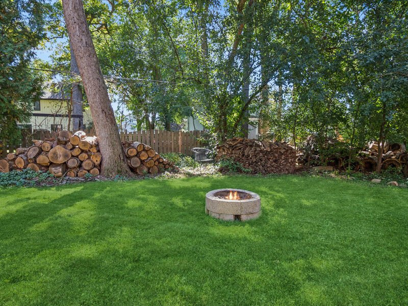 6809 Hillcrest Drive Crystal Lake IL 60012