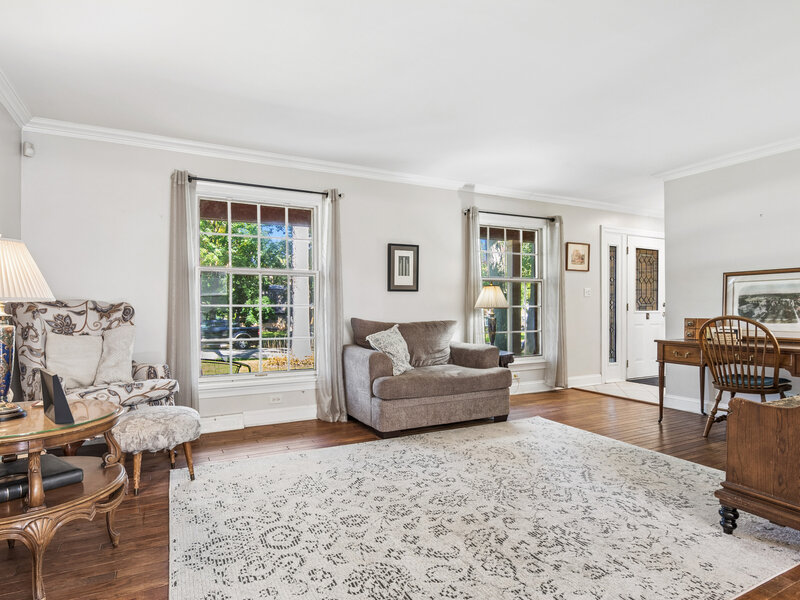 6809 Hillcrest Drive Crystal Lake IL 60012