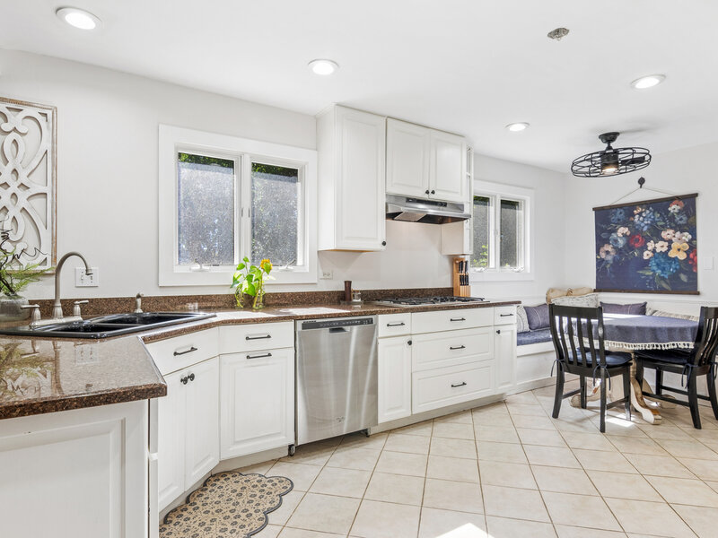 6809 Hillcrest Drive Crystal Lake IL 60012