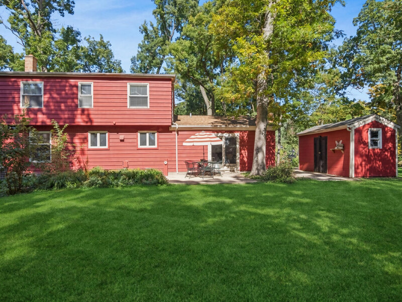 6809 Hillcrest Drive Crystal Lake IL 60012