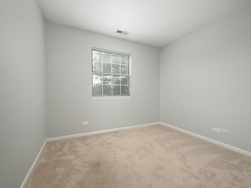 59 Gant Circle Streamwood IL 60107