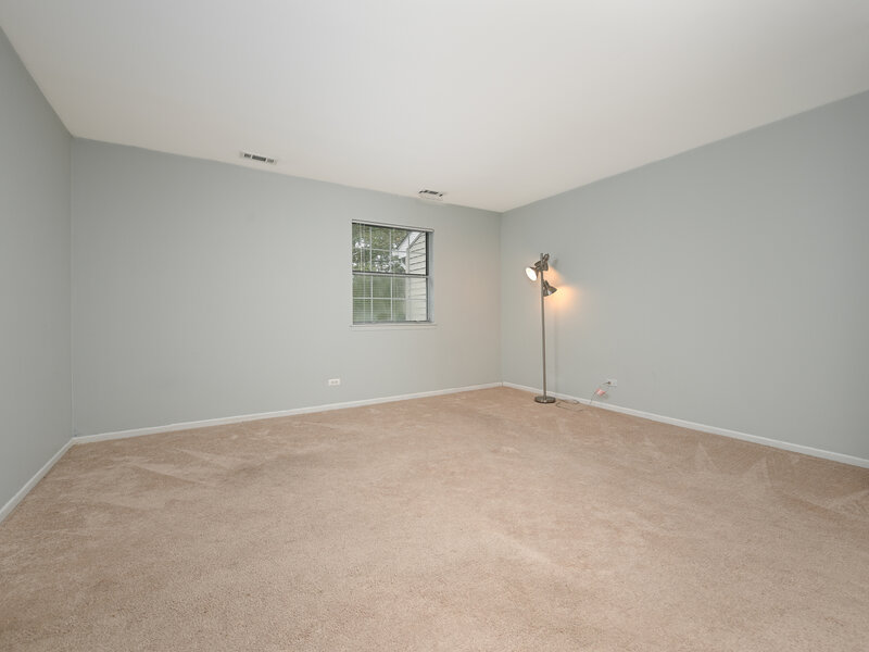 59 Gant Circle Streamwood IL 60107
