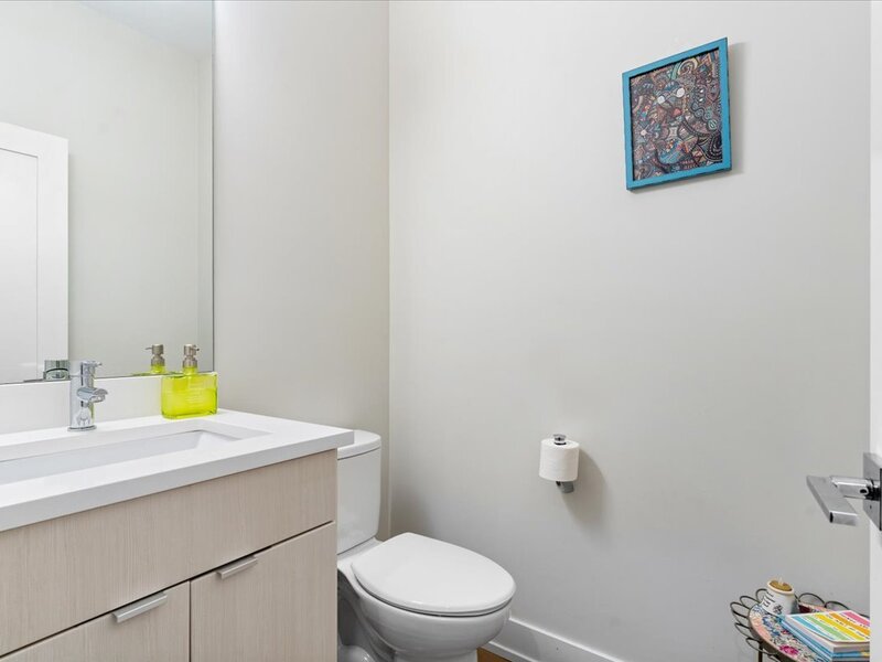 3033 N Clybourn Avenue Chicago IL 60618