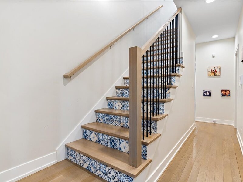 3033 N Clybourn Avenue Chicago IL 60618