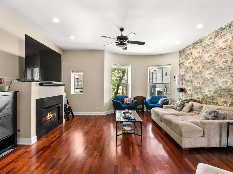 4311 S Forrestville Avenue Chicago IL 60653