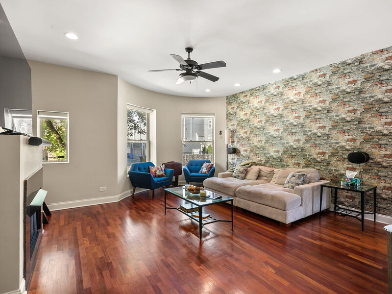 4311 S Forrestville Avenue Chicago IL 60653