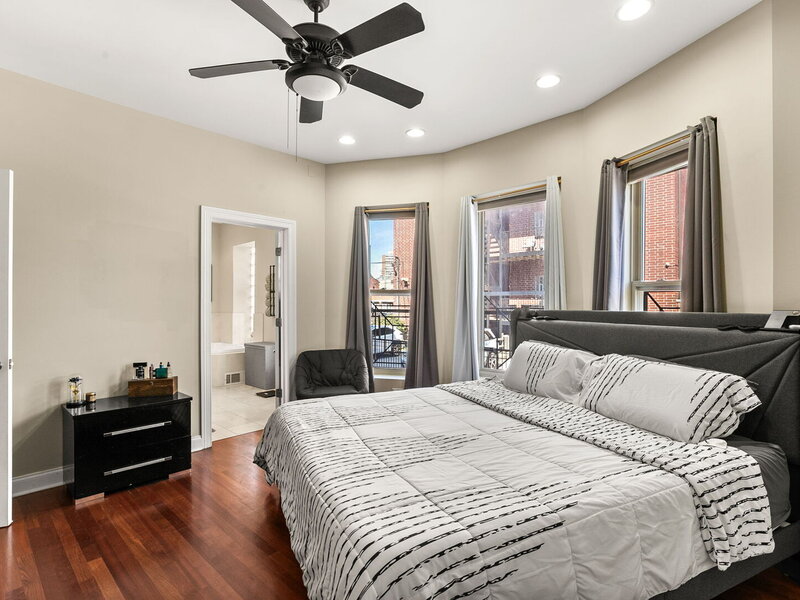 4311 S Forrestville Avenue Chicago IL 60653