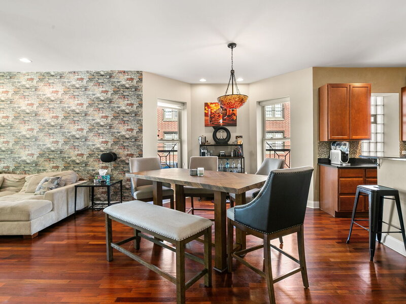 4311 S Forrestville Avenue Chicago IL 60653