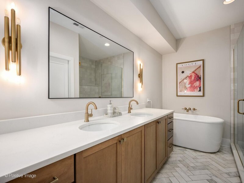 1938 N Sawyer Avenue Chicago IL 60647
