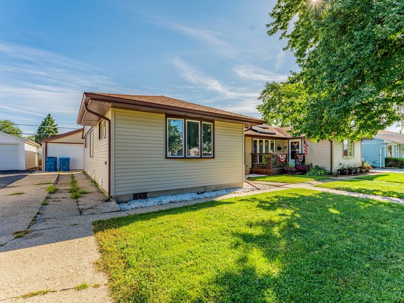 8801 S Kilbourn Avenue Hometown IL 60456