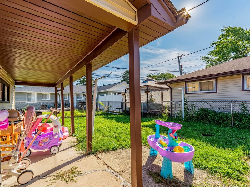 8801 S Kilbourn Avenue Hometown IL 60456