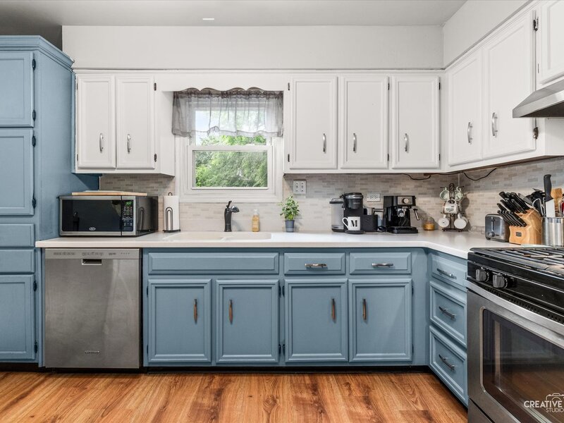 1350 Leverenz Road Naperville IL 60564