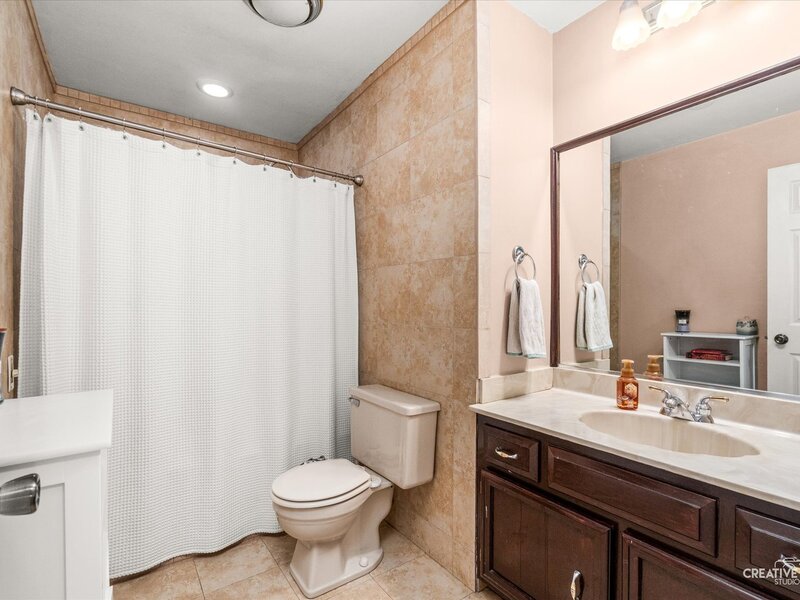 1350 Leverenz Road Naperville IL 60564