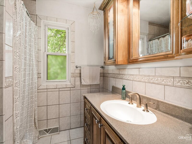 1350 Leverenz Road Naperville IL 60564