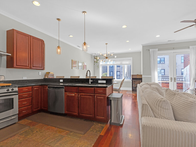 1154 W Diversey Parkway Chicago IL 60614