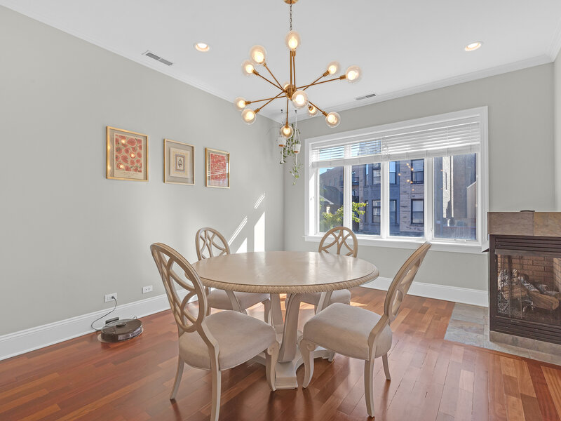 1154 W Diversey Parkway Chicago IL 60614