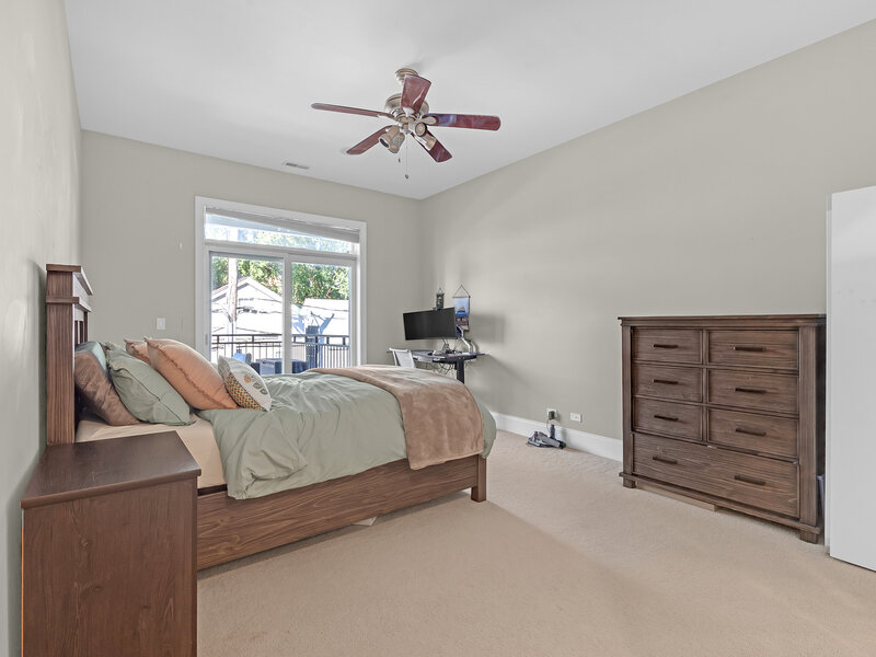 1154 W Diversey Parkway Chicago IL 60614