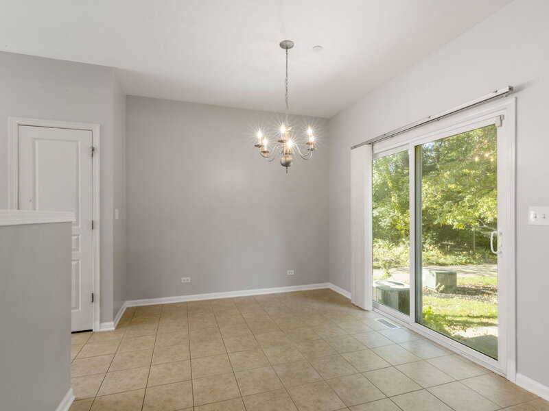 1420 Yellowstone Drive Streamwood IL 60107