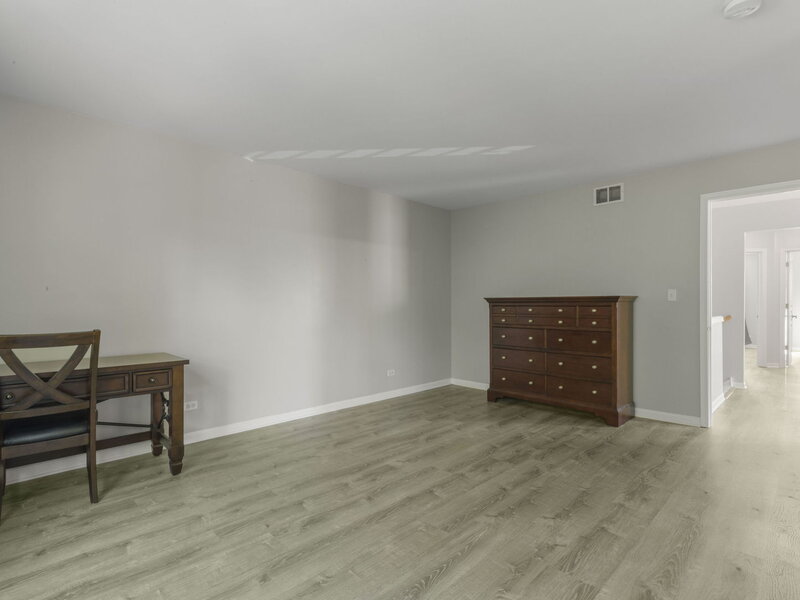 1420 Yellowstone Drive Streamwood IL 60107