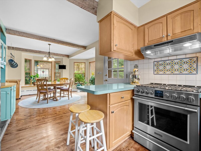 1530 Oakwood Avenue Highland Park IL 60035