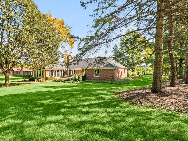 79 Mark Drive Hawthorn Woods IL 60047