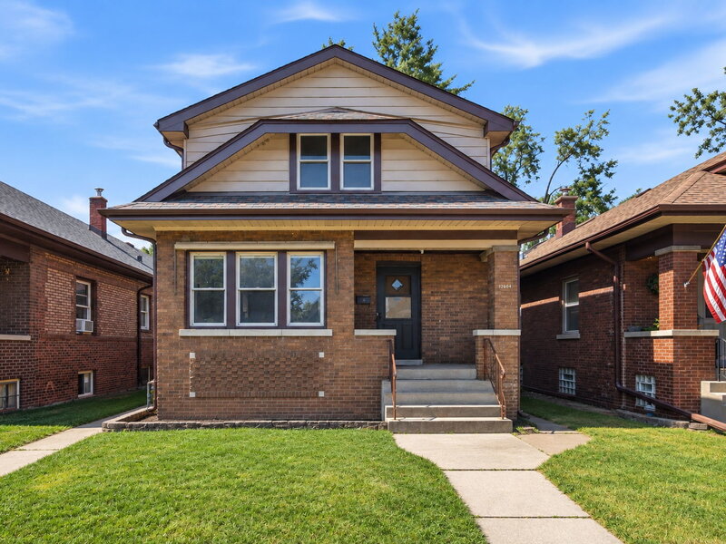 12604 Elm Street Blue Island IL 60406