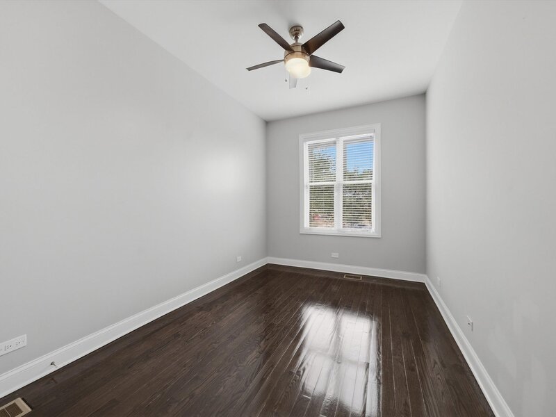 4009 S Vincennes Avenue Chicago IL 60653