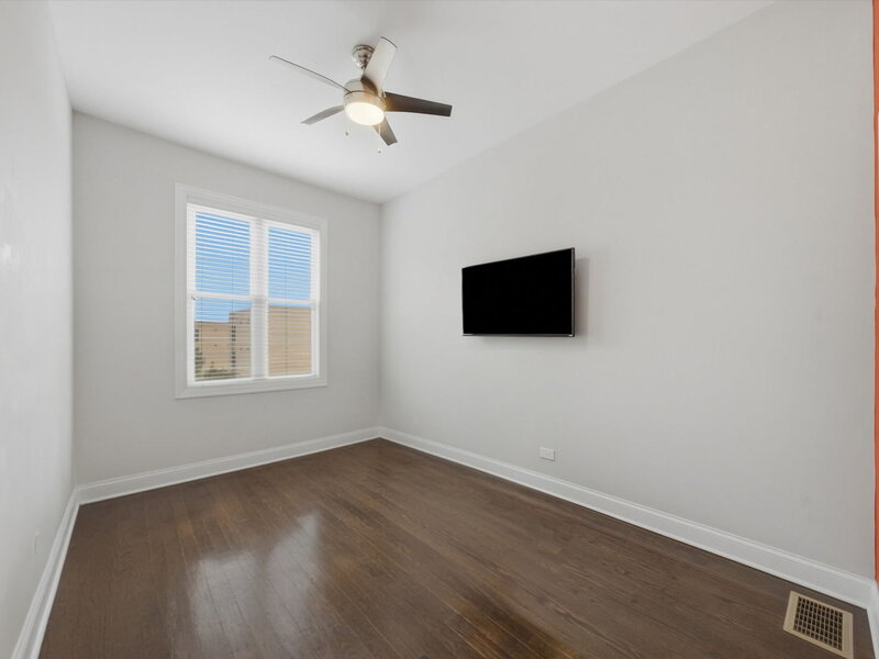 4009 S Vincennes Avenue Chicago IL 60653