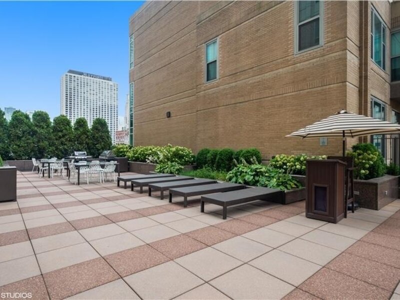 33 W Ontario Street Chicago IL 60654