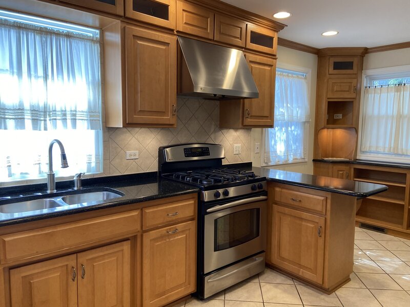 3333 W 102nd Street Evergreen Park IL 60805