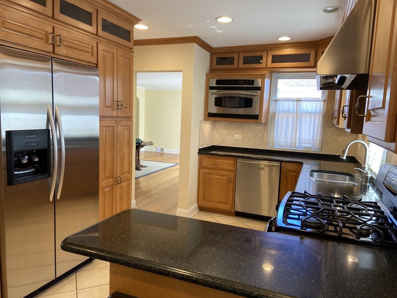 3333 W 102nd Street Evergreen Park IL 60805