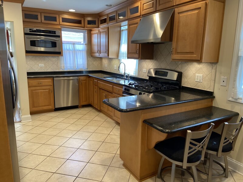 3333 W 102nd Street Evergreen Park IL 60805