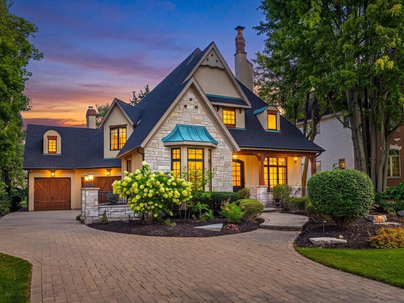 849 E Hillside Road Naperville IL 60540